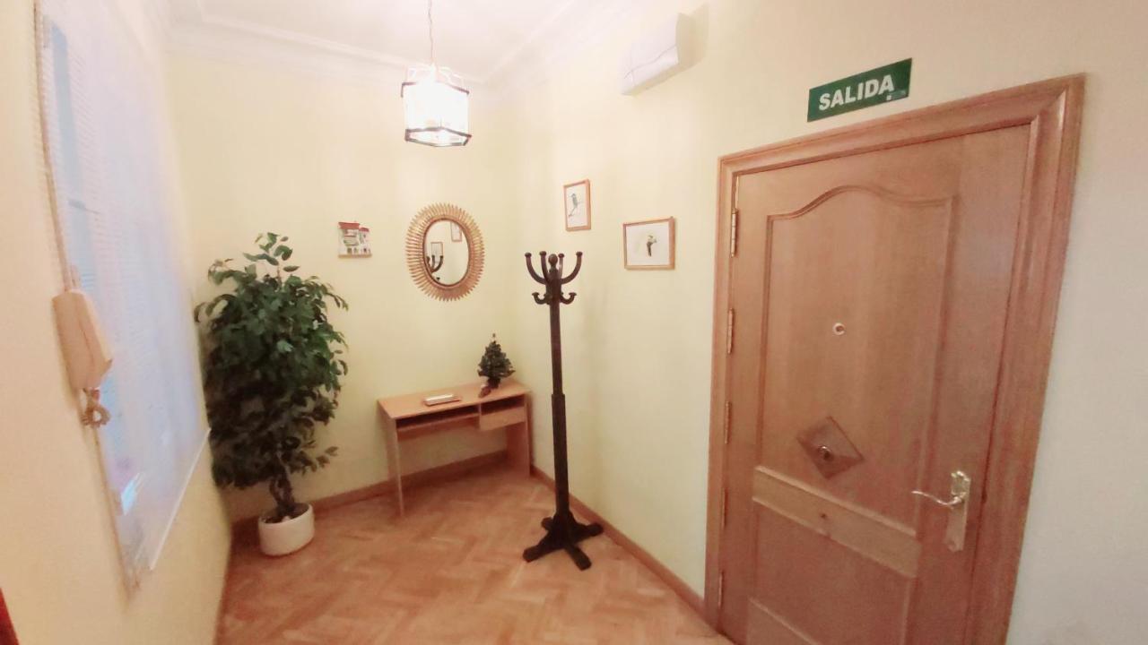 Apartamento en Retiro Apartment Madrid Bagian luar foto